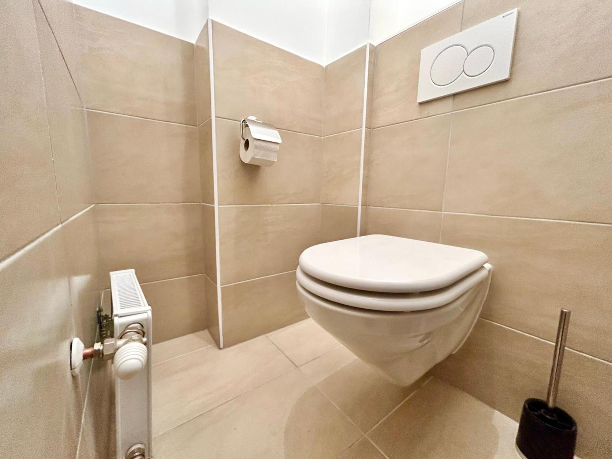 Stylish Schonbrunn Apartments - Free Underground Parking Відень Екстер'єр фото
